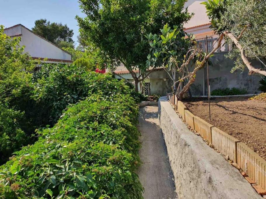 Le Petit Paradis Olivella Екстер'єр фото